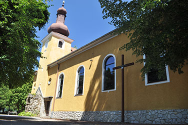 Rmsko-katolcky kostol sv. Martina biskupa Nov Ves nad Vhom